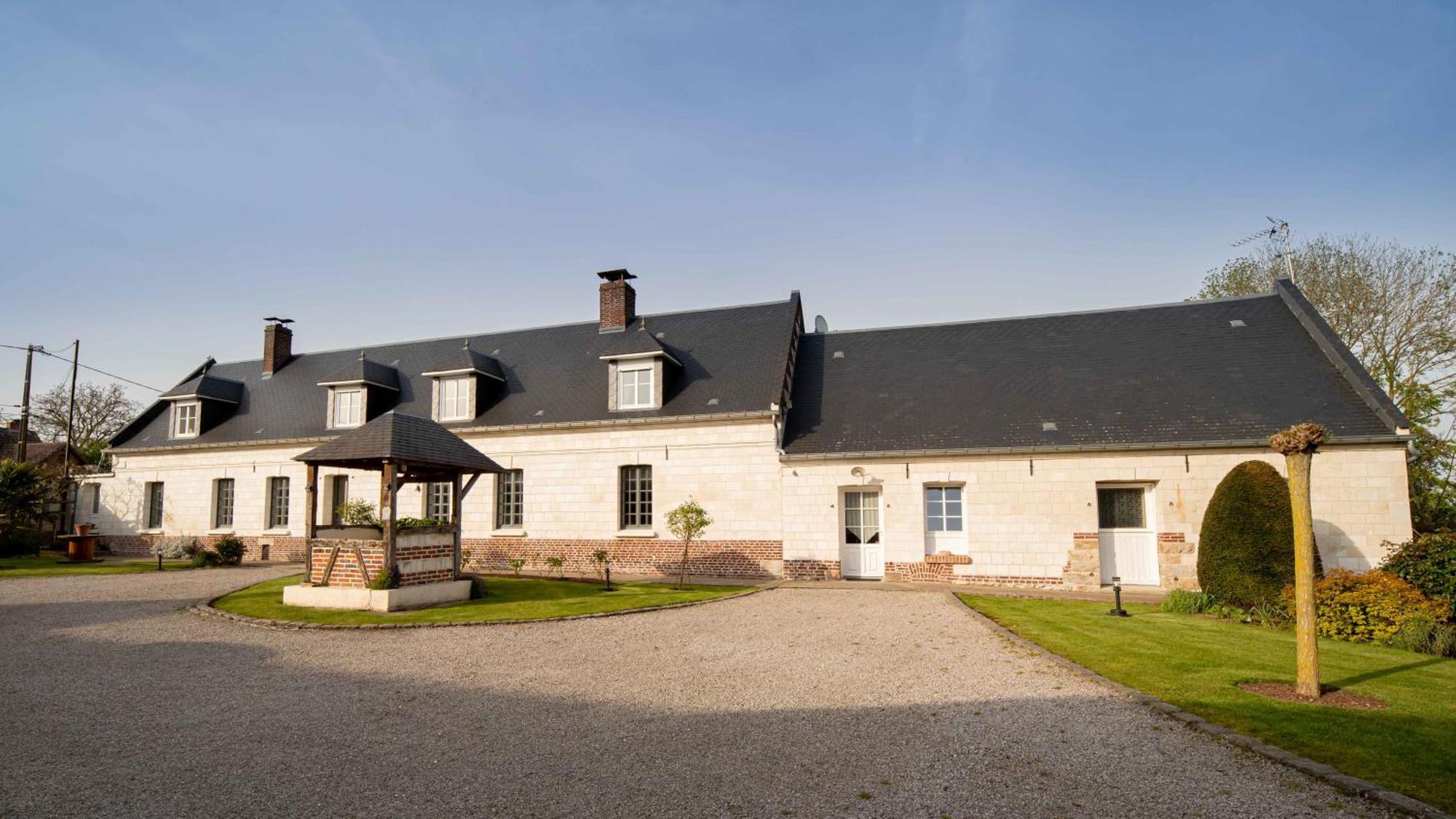 Domaine Des Demoiselles - Gite Et Spa Hauteville  Exterior foto